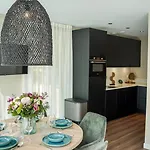 Met Hottub & Sauna | 4 Personen - Valley Villa Wekerom