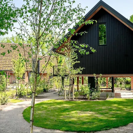 Met Hottub & Sauna | 5 Personen Villa Wekerom