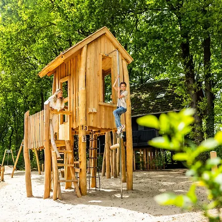 Met Hottub & Sauna | 5 Personen Villa Wekerom