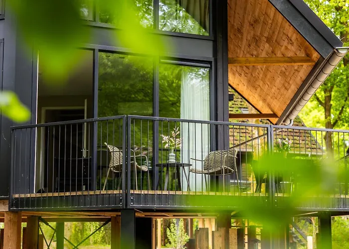 Met Hottub&sauna | 4 Personen Villa Wekerom